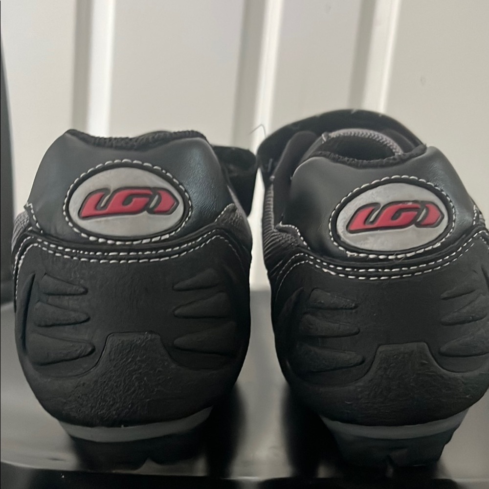 Garneau LG Cycling Shoes Black and Red size 9 - Picture 3 of 6